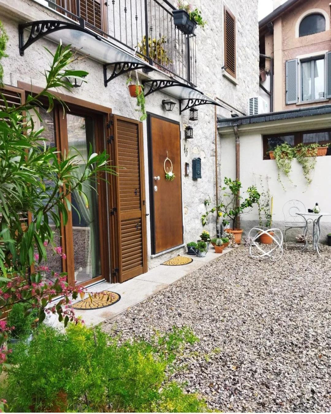 B&B Cristalli Di Luce Albavilla 외부 사진